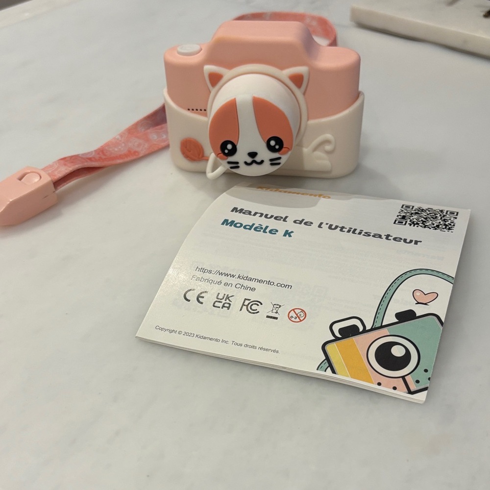 Kidanmento meowie the cat Kids Camera